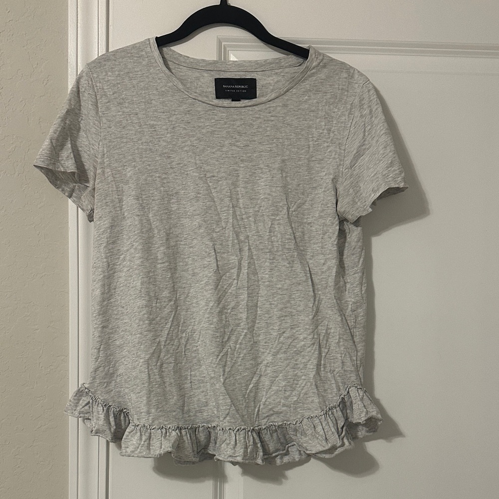 Banana Republic Light Gray Ruffle Hem Tee